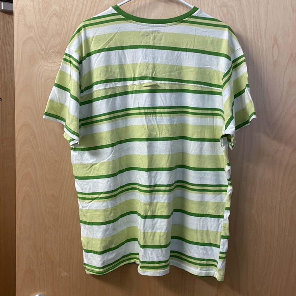 NWOT Star Wars Our Universe short sleeved shirt. Character Grogu. Size 2X. - Picture 8 of 14